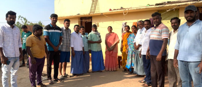 Sarpanch provided financial assistance to the family of the deceased