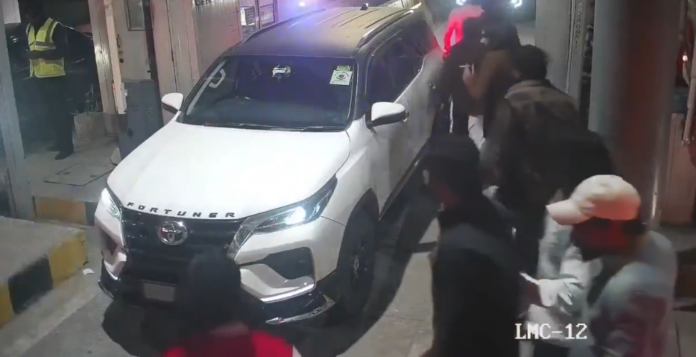 They beat me badly when I asked for the toll fee.