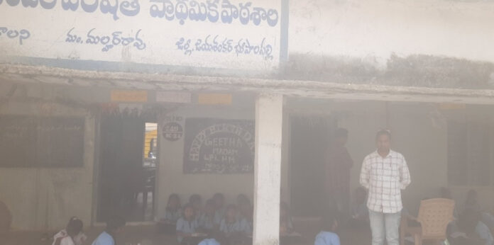 Only one in duties.. both in salaries.!