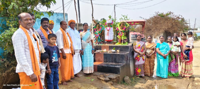 గ్రామదేవతలకు ప్రత్యేక పూజలు.!