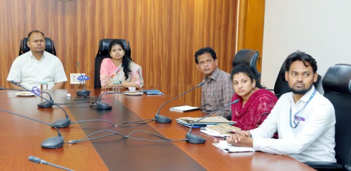 Third phase of randomization of election staff completed