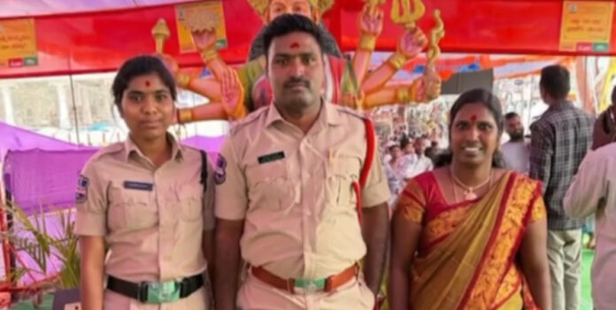 ఒకే కుటుంబంలో ముగ్గురు పోలీసులు