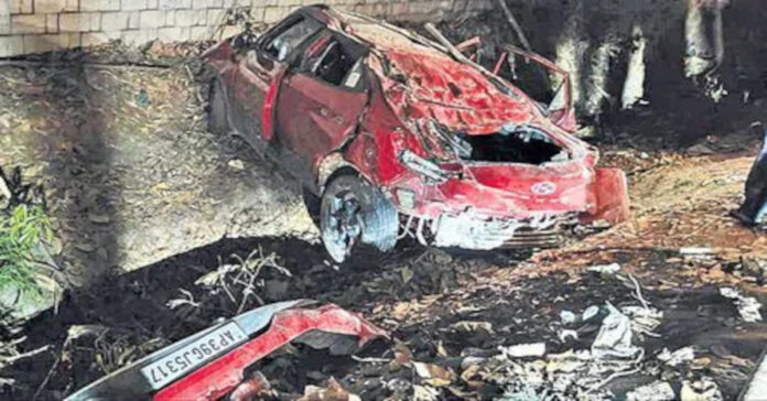 Car overturns on Outer Ring Road, two dead