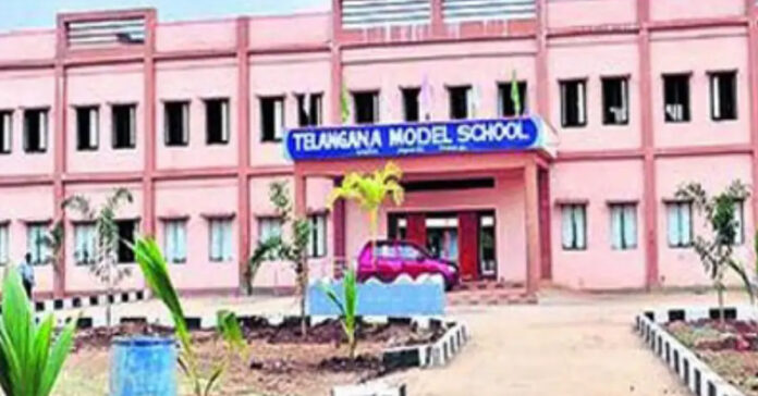 7,578 applications have been received for admissions to model schools.