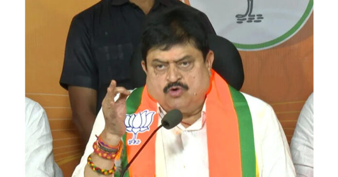 కాంగ్రెస్, బీఆర్ఎస్, ఎంఐఎం కుమ్మక్కై ఓడించాయి