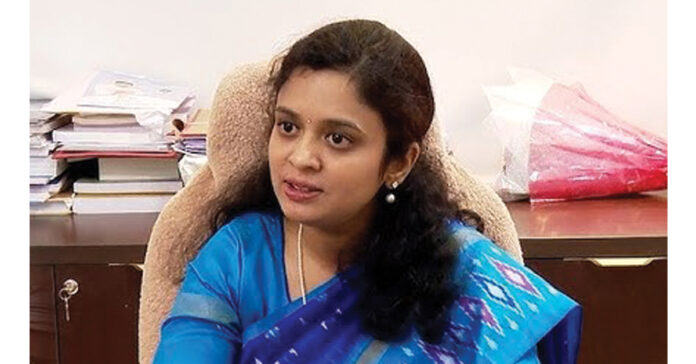 అర్హులైన జర్నలిస్టులందరికీ అక్రిడిటేషన్ కార్డులు