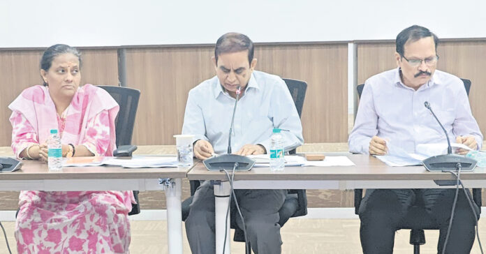 Everyone eligible has the right to vote.