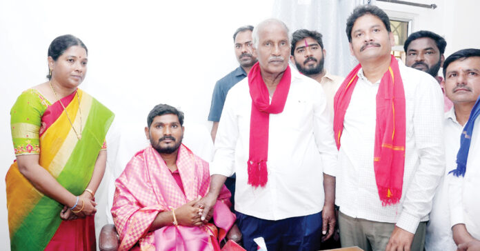 కొలువుదీరిన నూతన పాలకవర్గాలు…