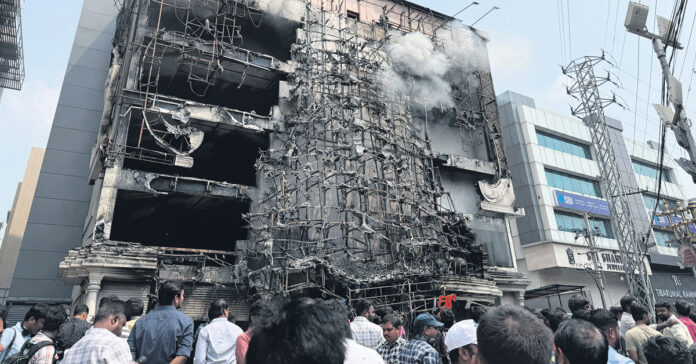 Major fire in Jubilee Hills