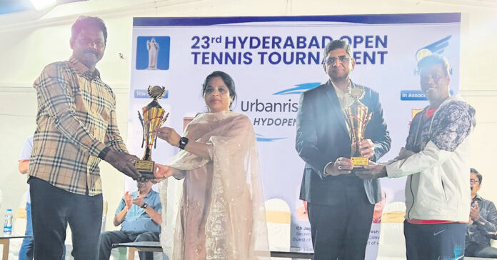 నరసింహారెడ్డి, నీలకంఠ జోడీకి టైటిల్