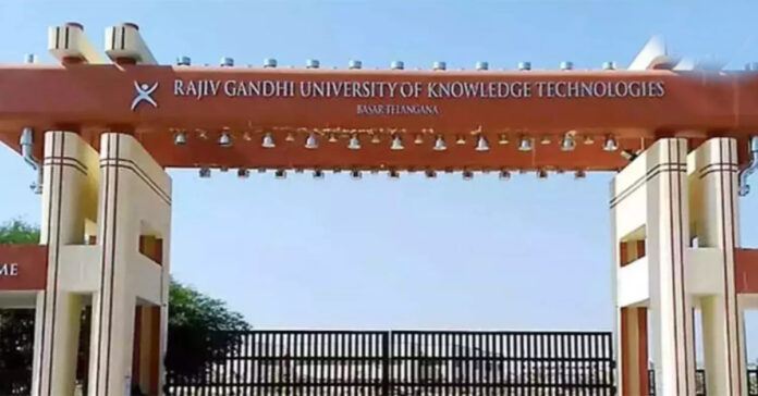 బాసర ట్రిపుల్ ఐటీలో ఇంజినీరింగ్ విద్యార్థిని ఆత్మహత్య