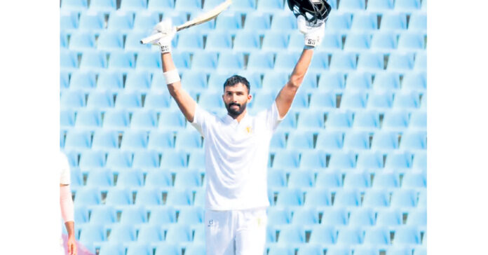 కర్నాటక ముందంజ