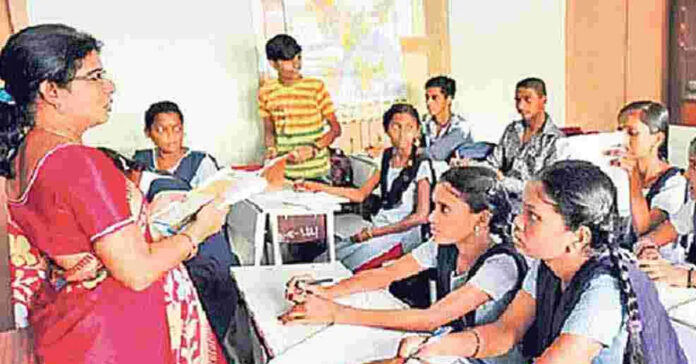 సమ్మె కాలం వేతనం ఇప్పించాలి