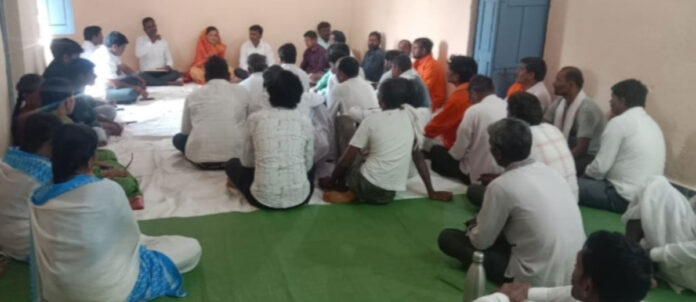 అందరి సహకారంతోనే గ్రామాభివృద్ది: సర్పంచ్