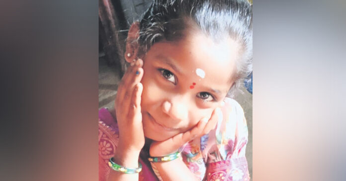 అస్వస్థతకు గురై విద్యార్థిని మృతి