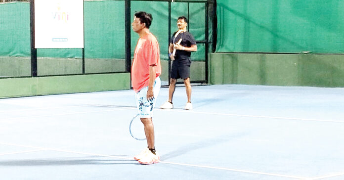 సెమీఫైనల్లో సీవీ ఆనంద్