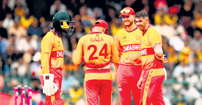 జింబాబ్వే దంచెన్!