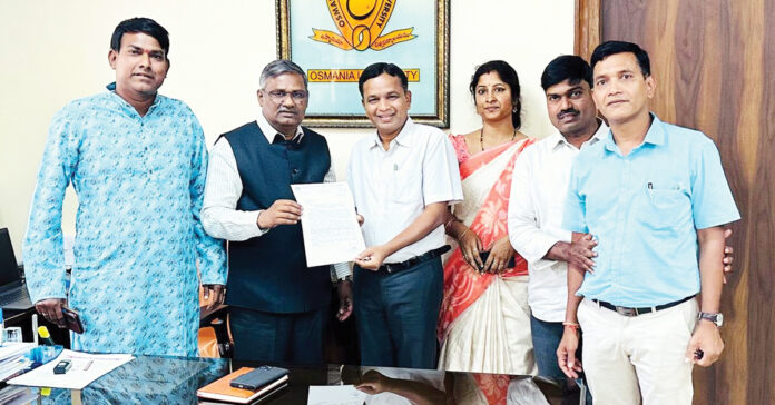 Government teachers should be provided with guide ship opportunities.