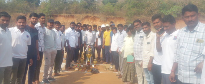 Youth should excel in sports: Sarpanch Vijaya Laxman