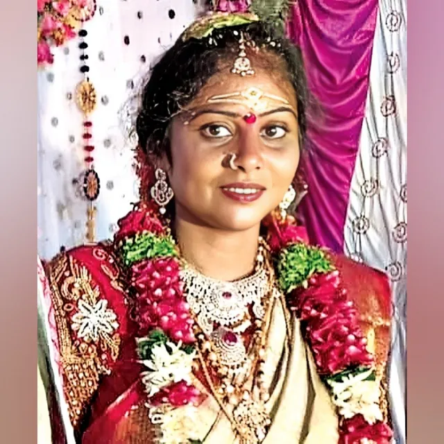 విషాదం..అనుమానాస్పద స్థితిలో నవవధువు మృతి