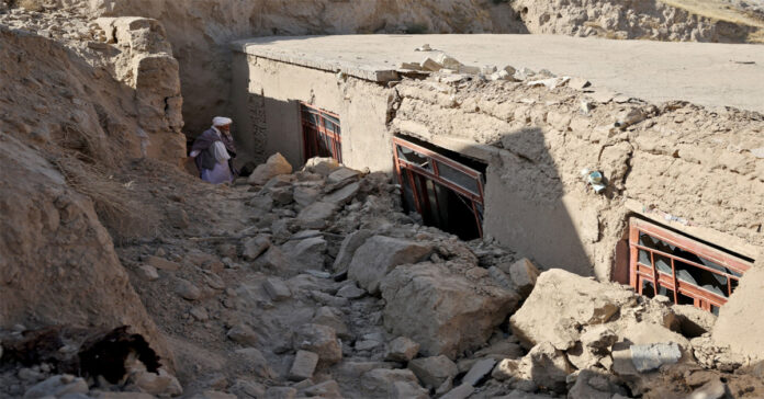 Pakistan attacks Afghans again