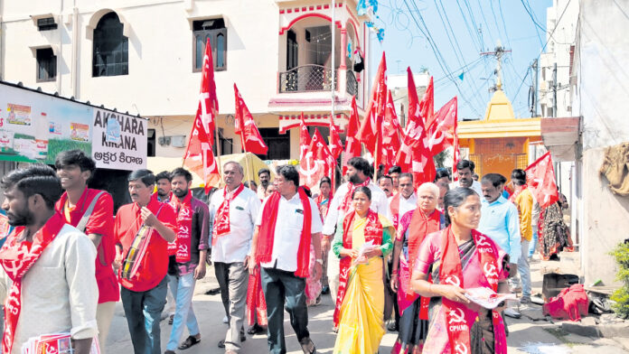 CPI(M) candidates must be elected.