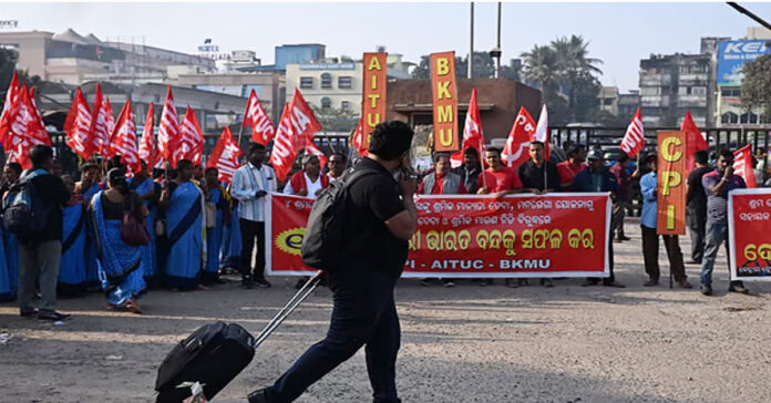 General strike today.. Huge rally of workers