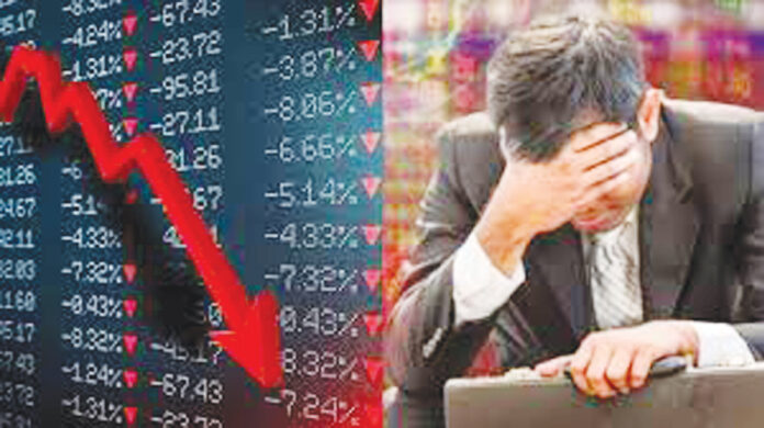 కుప్పకూలిన 400 షేర్లు..