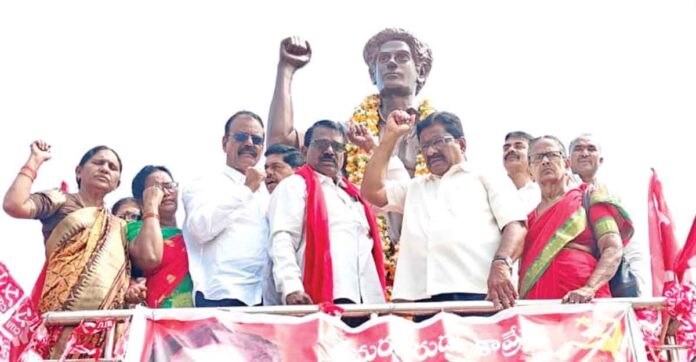 గాదె శ్రీనివాస్రెడ్డి త్యాగం మార్గదర్శనం