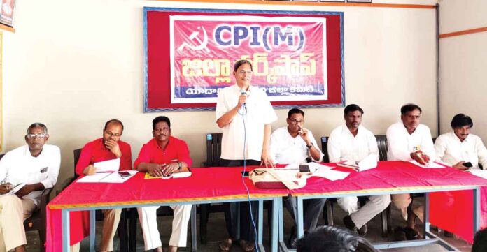 మోడీ తప్పుడు విధానాలే అమెరికా సామ్రాజ్యవాదానికి దారులు