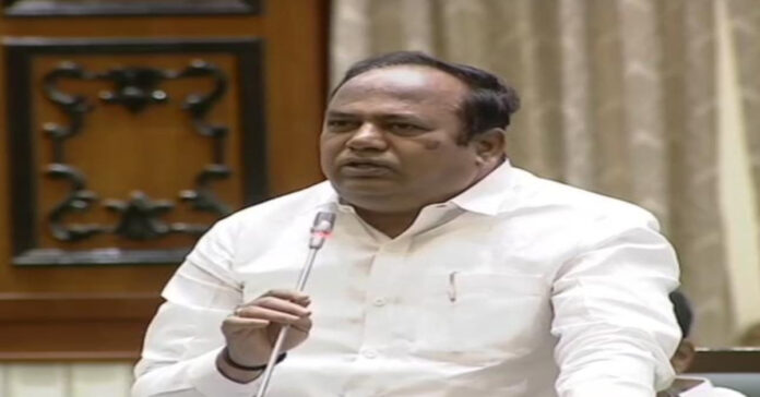 Service road or road accidents are occurring