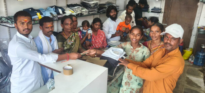 “Kaka Fashions” opens with a bang in Kataram