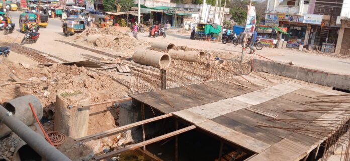 Incomplete drainage bridge work stopped?