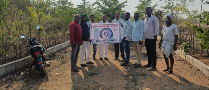 బస్వాపూర్ జీపీలో పచ్చదనం-పరిశుభ్రతలో పాల్గొన్న ఎంపీడీఓ