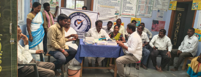 పిహెచ్సి పరిధిలో కార్మికులకు వైద్య శిబిరాలు