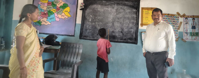 పాఠశాలను తనిఖీ చేసిన ఎంఈఓ