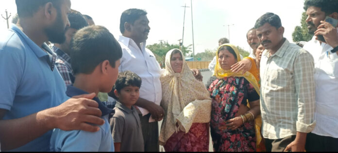 Goli Srinivas Reddy visits the family of the road accident victim
