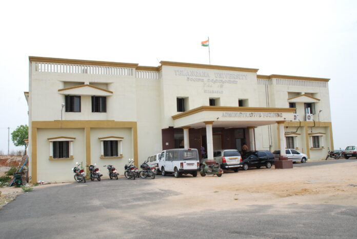 తెలంగాణ వర్సిటీలో విద్యార్థుల మధ్య ఘర్షణ..