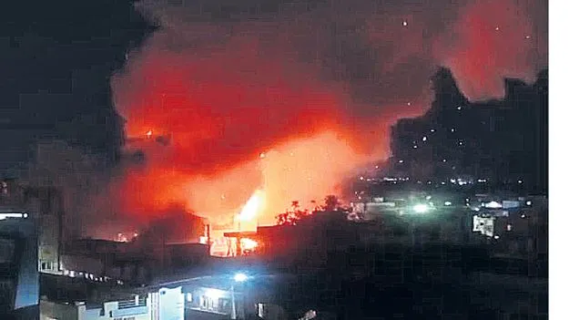 విశాఖలో బాణసంచా పేలుడు..