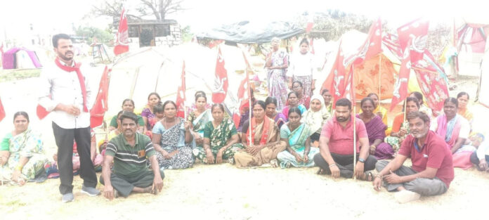 అర్హులైన పేదలకు ఇంటి స్థలాలు ఇవ్వాలి: సీపీఐ డిమాండ్