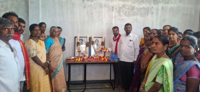 మహిళల ఉపాధి కోసం కుట్టు మిషన్ ట్రైనింగ్ క్లాస్ ప్రారంభం