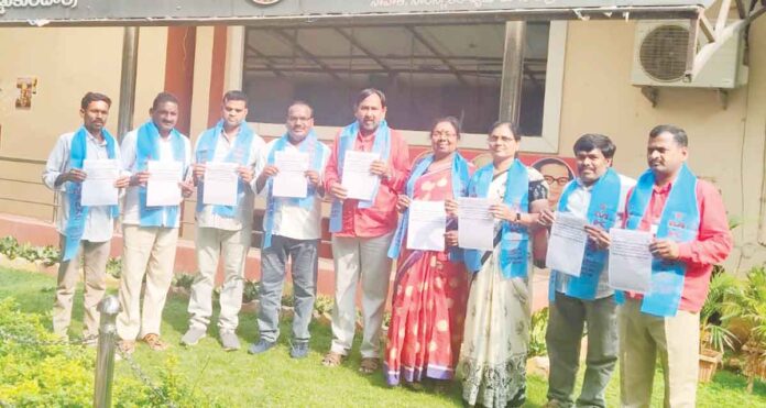 మత్య్స పరిశ్రమ అభివృద్ధికి బడ్జెట్లో రూ.ఐదువేల కోట్లు కేటాయించాలి