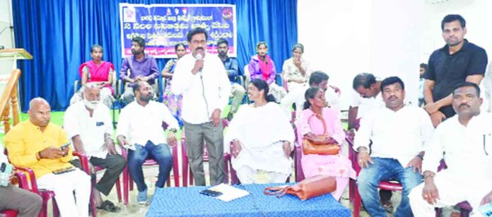 కుమ్మెర గ్రామ బాధిత కుటుంబానికి న్యాయం చేయాలి