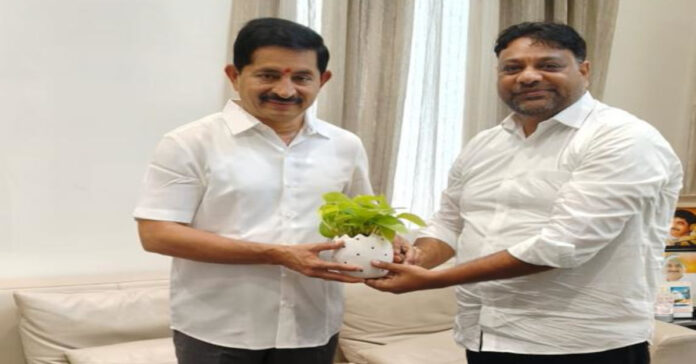 Sunki Reddy congratulates Vem Narender Reddy
