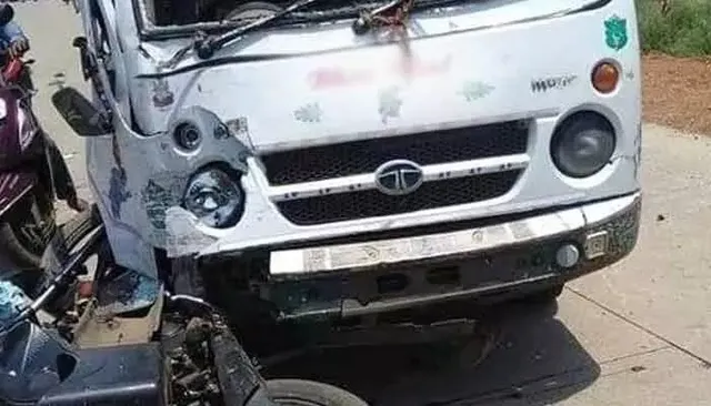 ఘోర రోడ్డు ప్రమాదం.. దంపతులు స్పాట్ డెడ్