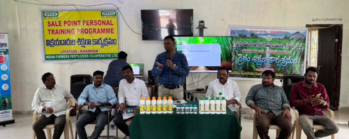 రైతులు ఆధునిక వ్యవసాయ పద్ధతులను పాటించాలి