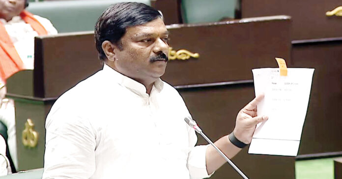 ఏలేటీ, మంత్రి సీతక్క