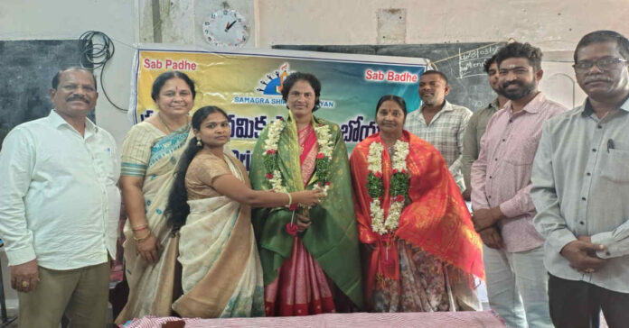 విద్యార్థులు ఉపాధ్యాయుల మార్గదర్శలో ఎదుగుదలకు కృషి చేయాలి