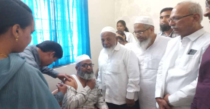 వనపర్తిలో హజ్ యాత్రికుల టీకాలు ప్రారంభం