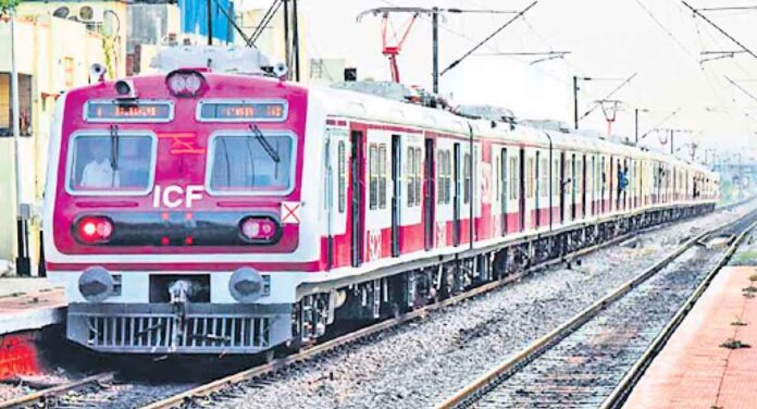 ప్రయాణికుల అవసరాలకు అనుగుణంగా ఎంఎంటీఎస్ సేవలు